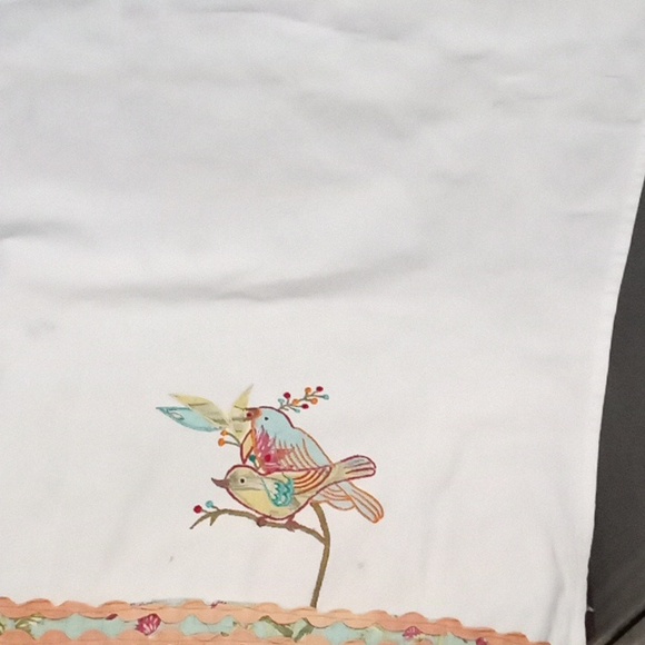 Vintage Embroidered Linen Tea Towel - Birds - Picture 13 of 17